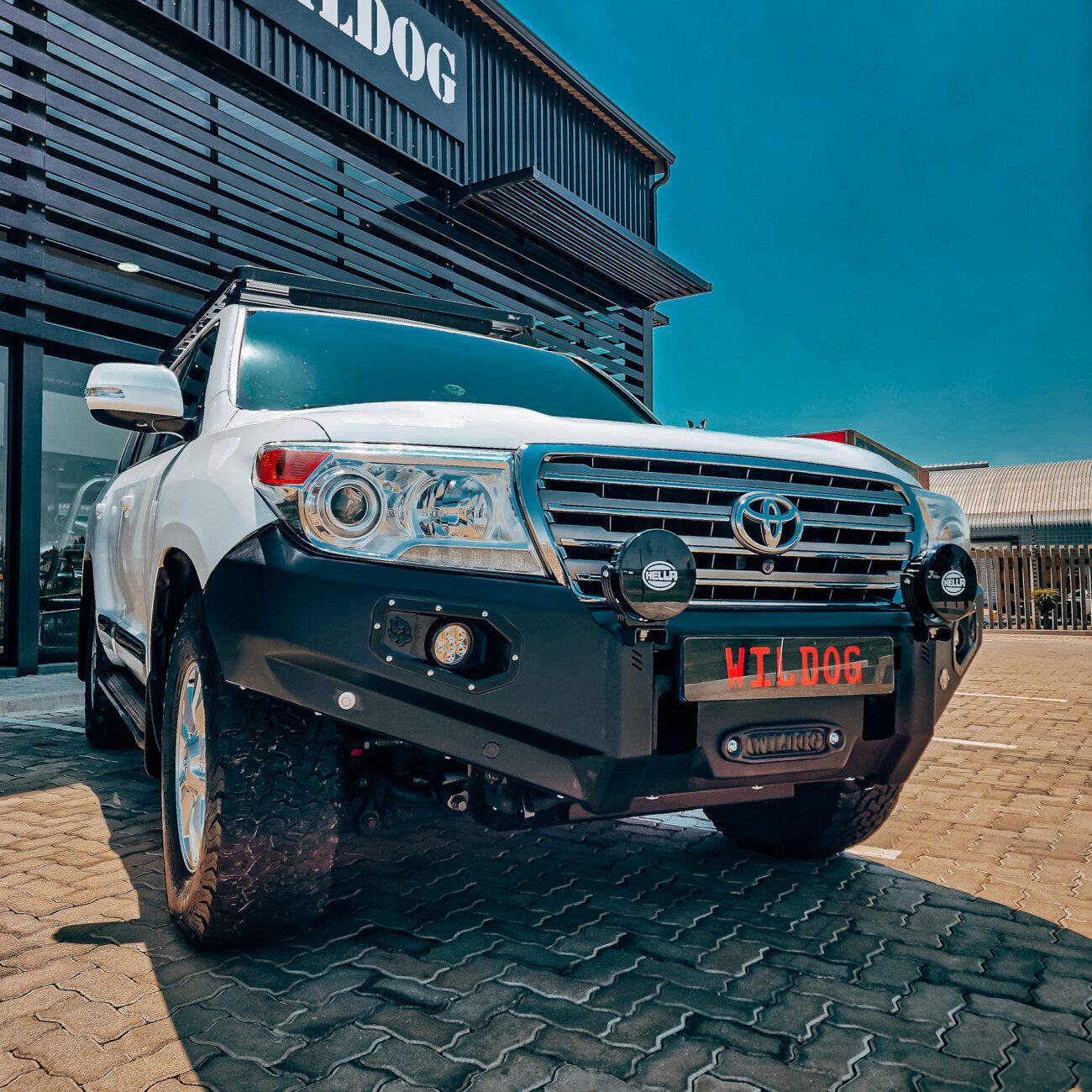 Toyota Land Cruiser 200 VX 2008-2015 Wildog K9 (No Nudge) Bull Bar