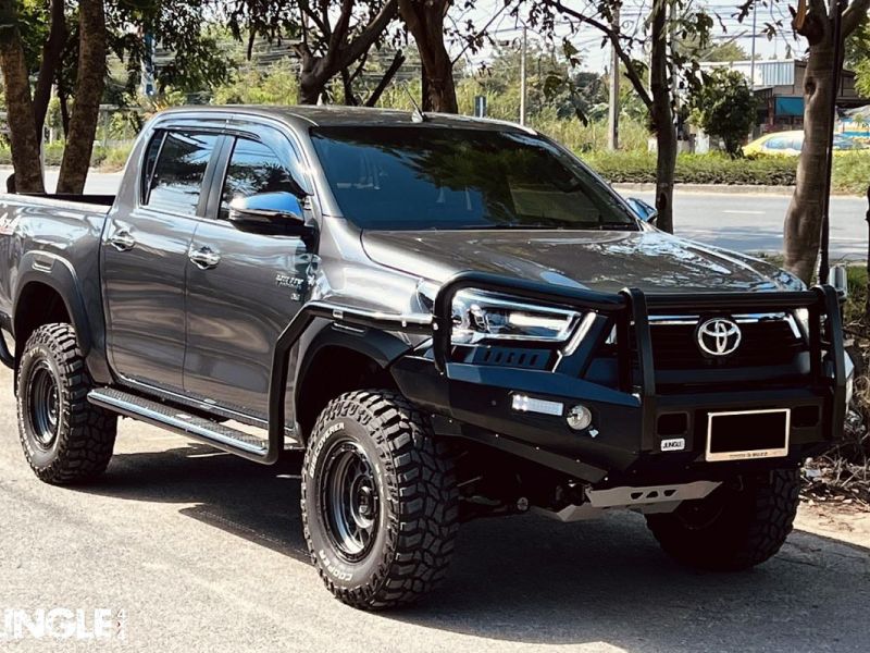 HILUX 2020+ SIDE RAILS