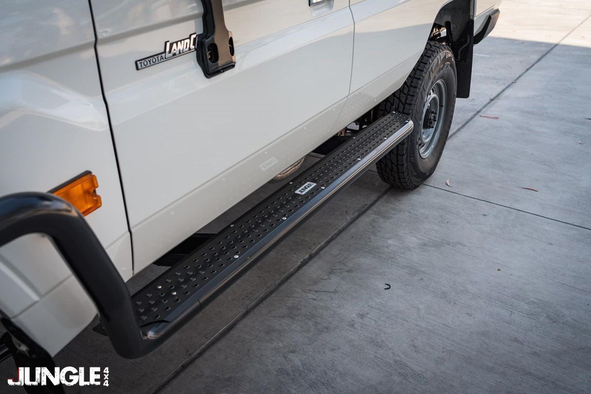 LC 79 2024+ SIDE STEPS