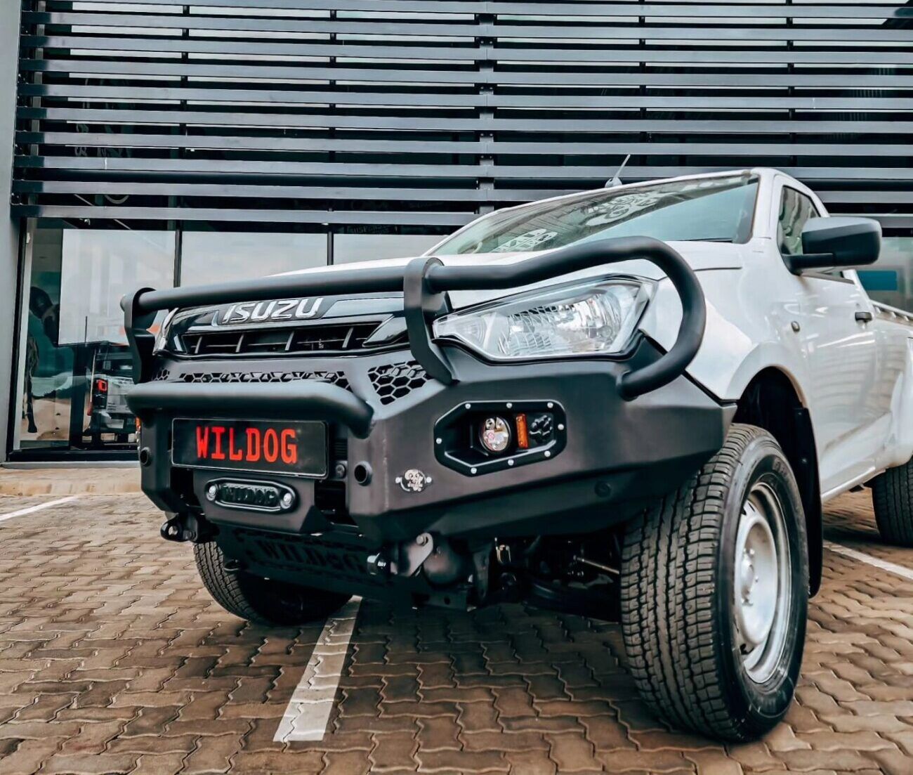 Isuzu D-Max 2022+ Wildog Hunter (Nudge Incl) Bull Bar