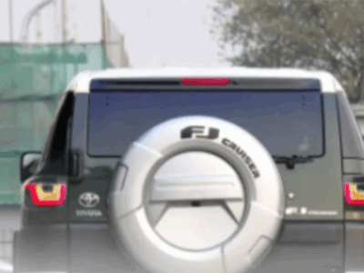 Toyota FJ Cruiser LED Tail Lights